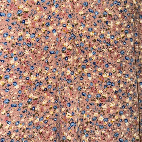 SHEIN curve V-neck floral top four XL - Picture 3 of 4